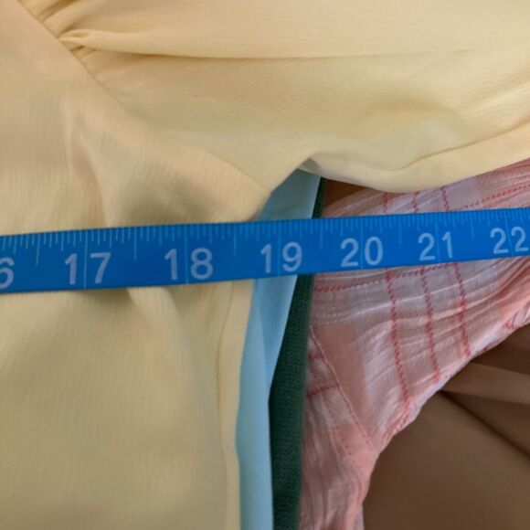 NWT The Kemist Set 2pc Womens Sz 10 12 Yellow Button Up Blouse Pleated Shorts - Picture 14 of 16